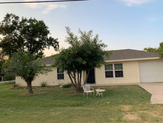 Cozy Home with Large Backyard