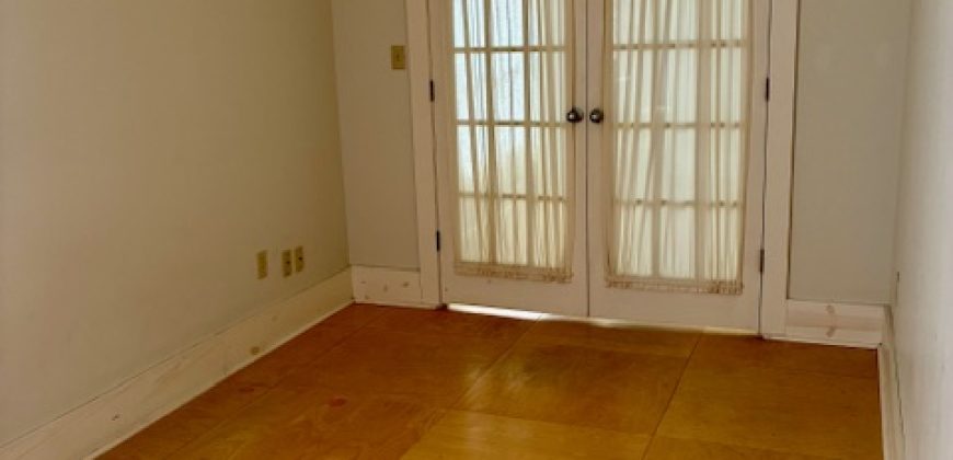 Affordable, Good Neighborhood, Compact & Cozy