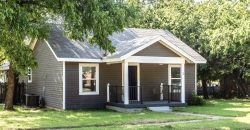 3 Bedroom / 2 Bath Home on Large Lot in Great Neighborhood!