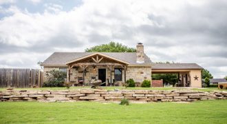 Rustic Elegant Style