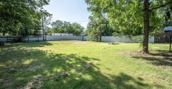 3 Bedroom / 2 Bath Home on Large Lot in Great Neighborhood!