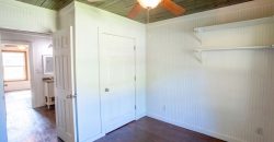 3 Bedroom / 2 Bath Home on Large Lot in Great Neighborhood!